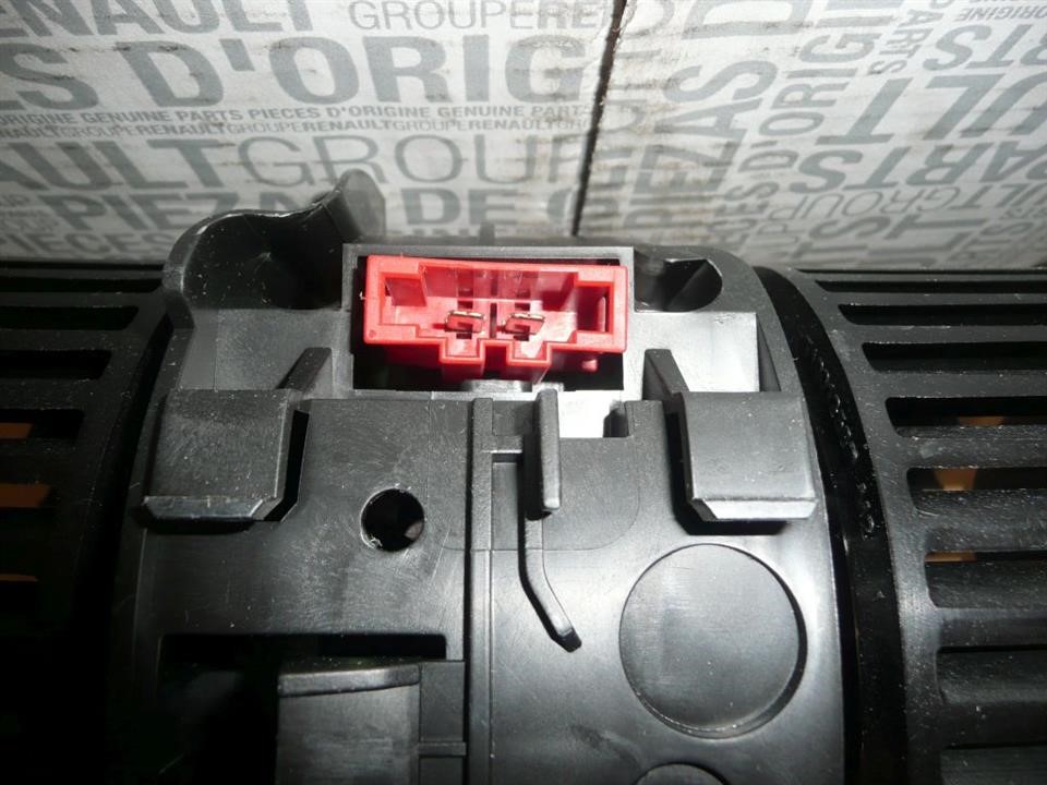 Buy Renault 27 21 099 61R at a low price in United Arab Emirates!