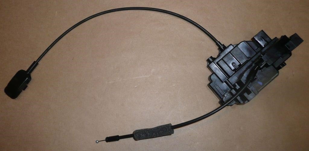 Auto part Renault 82 00 300 125