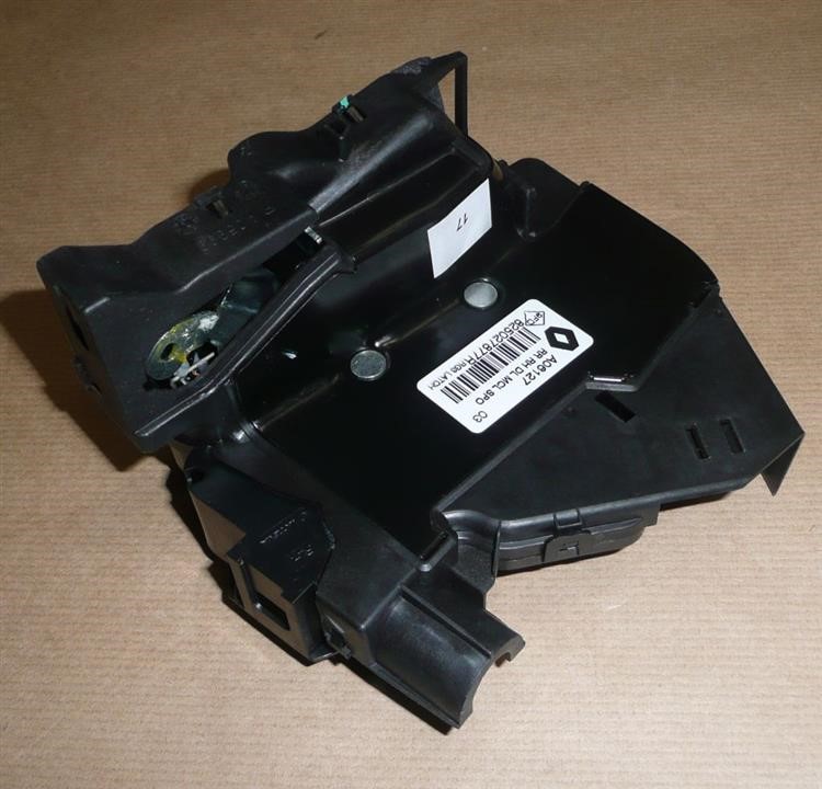 Buy Renault 82 50 278 77R at a low price in United Arab Emirates!