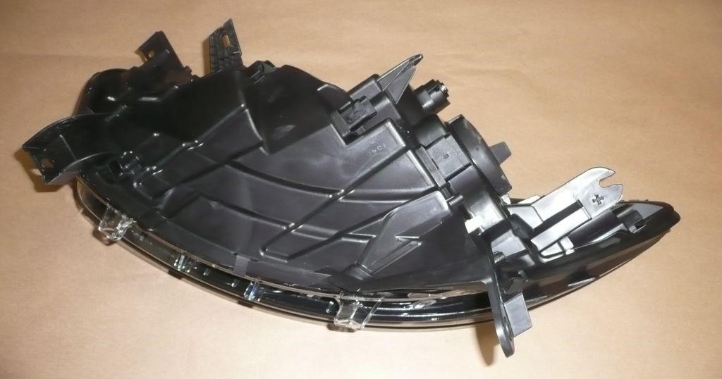 Renault Headlamp – price [object Object] PLN