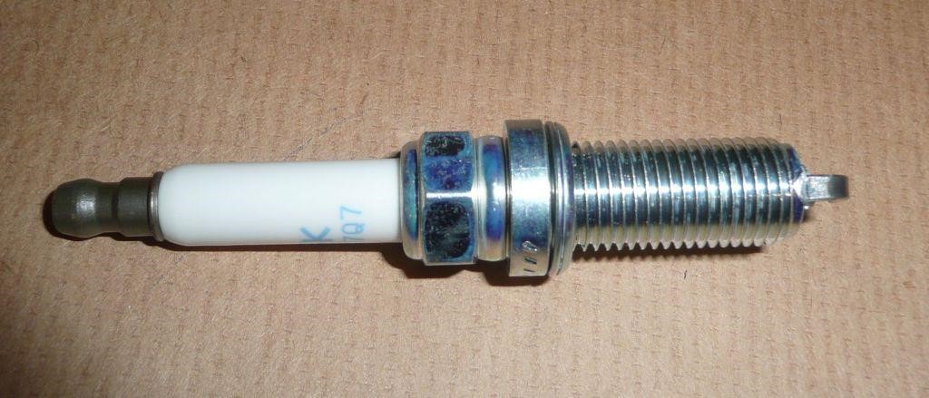 Spark plug Renault 22 40 151 45R