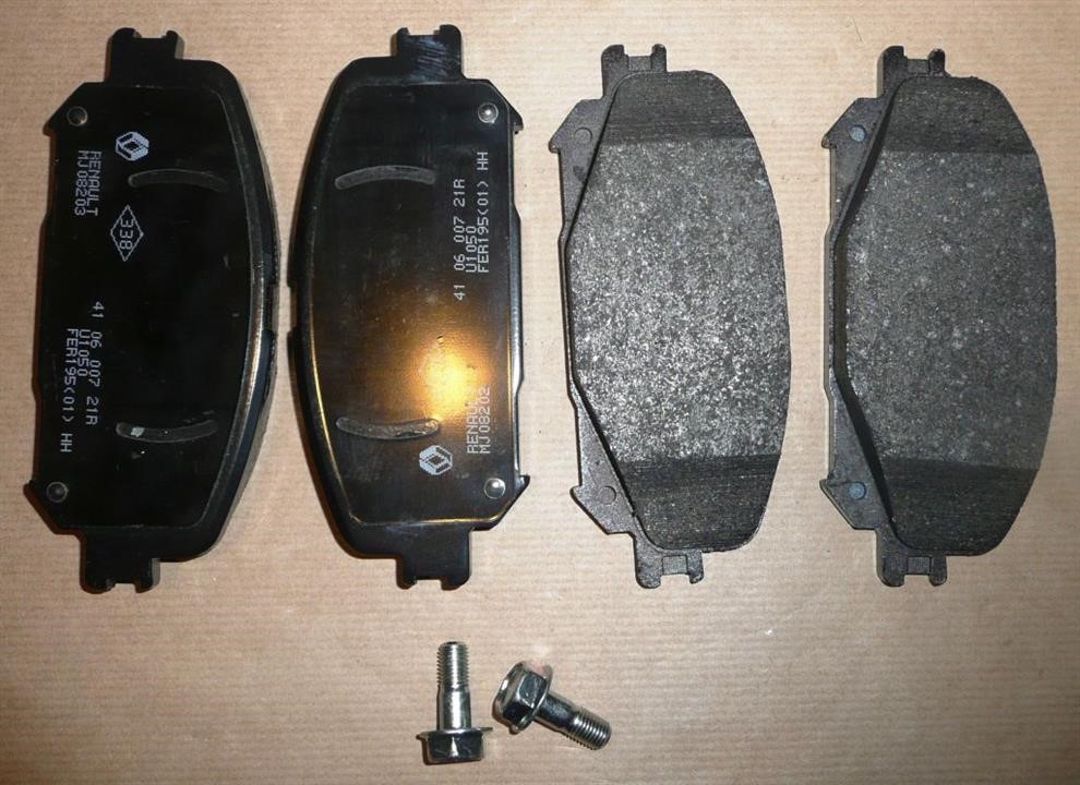Front disc brake pads, set Renault 41 06 068 08R