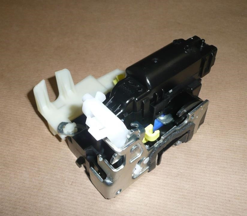 Renault Front left door lock – price [object Object] PLN