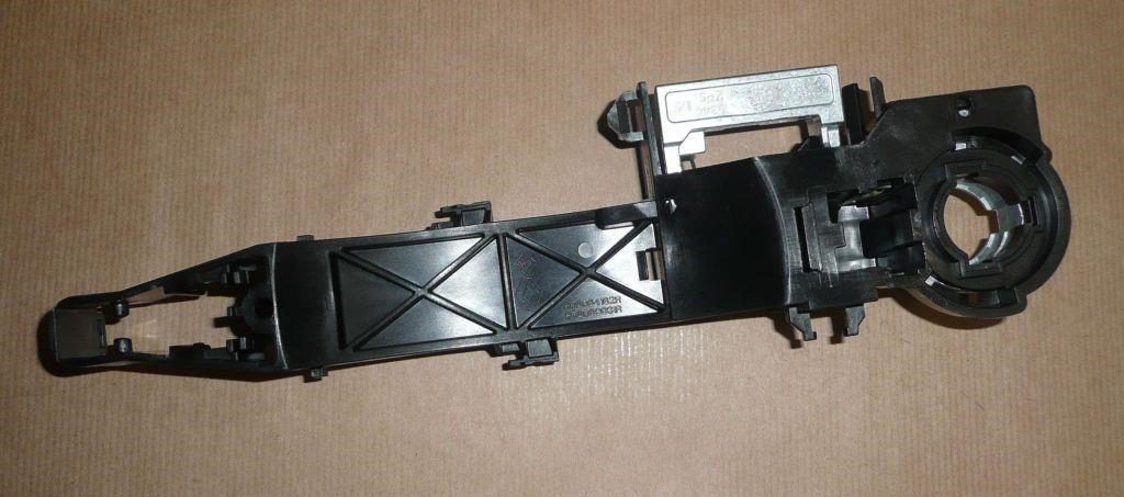 Buy Renault 806064162R – good price at EXIST.AE!