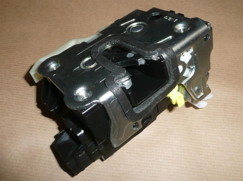 Buy Renault 805030711R – good price at EXIST.AE!