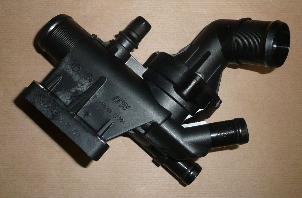 Coolant thermostat Renault 11 06 145 99R