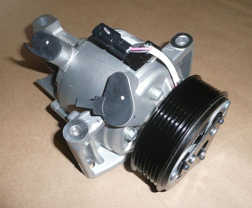 Buy Renault 92 60 052 14R at a low price in United Arab Emirates!