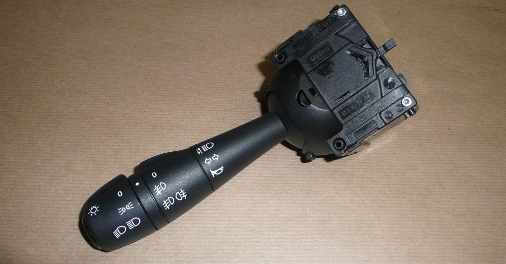 Buy Renault 255401301R – good price at EXIST.AE!