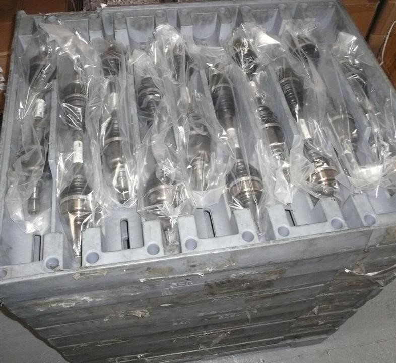 Drive shaft Renault 82 00 725 514