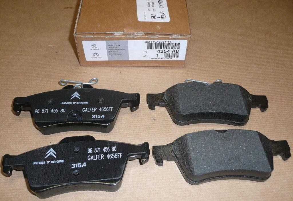 Citroen/Peugeot 4254 A8 Brake Pad Set, disc brake 4254A8