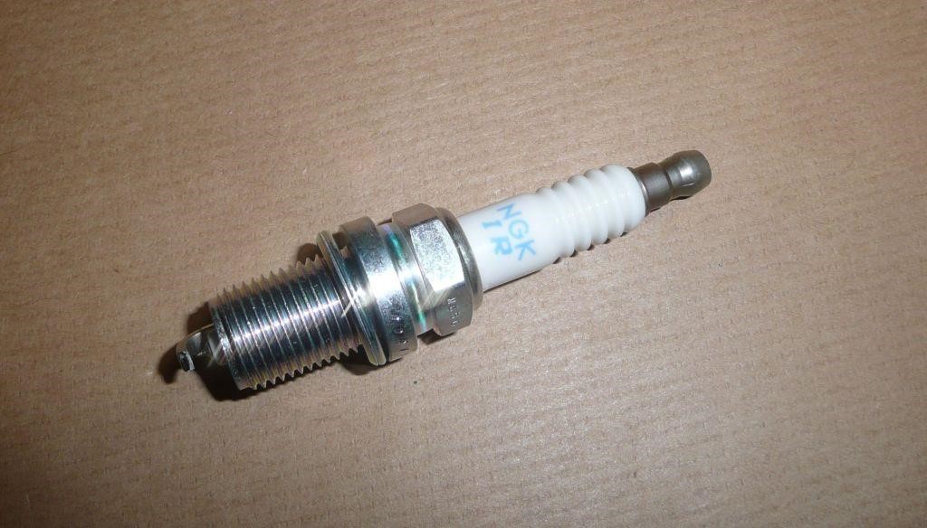 Buy Renault 8201001947 – good price at EXIST.AE!