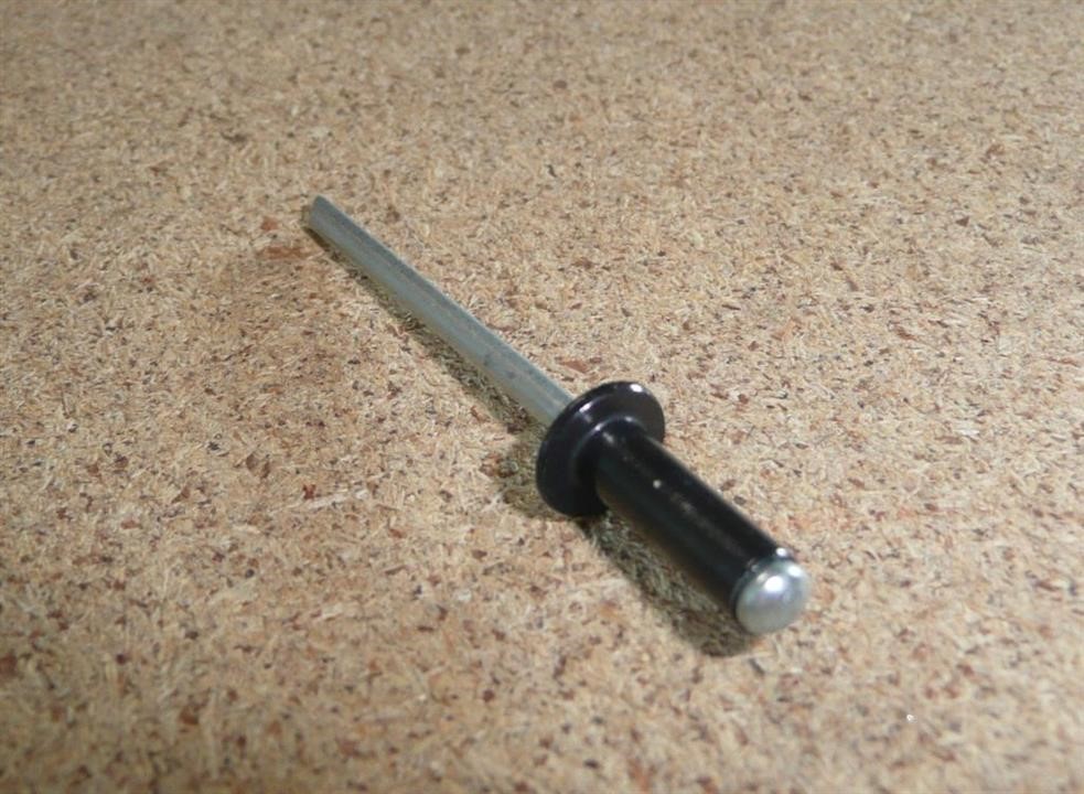 Rivet Citroen/Peugeot 6973 88
