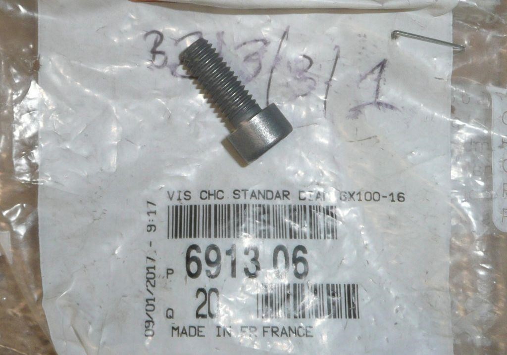 691306 Citroen/Peugeot Bolt