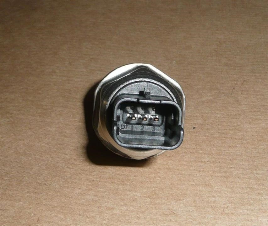 Fuel pressure sensor Citroen/Peugeot 98 143 838 80