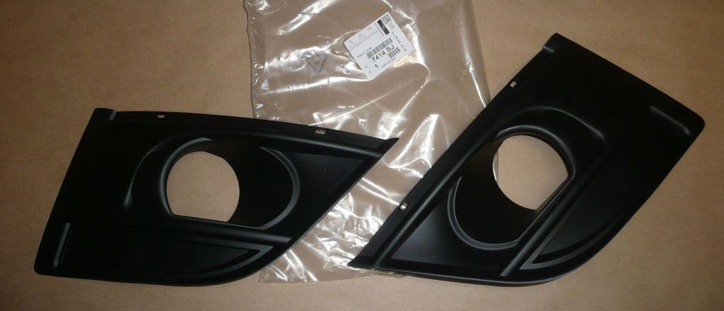 7414SJ Citroen/Peugeot Front bumper grilles (plugs) set