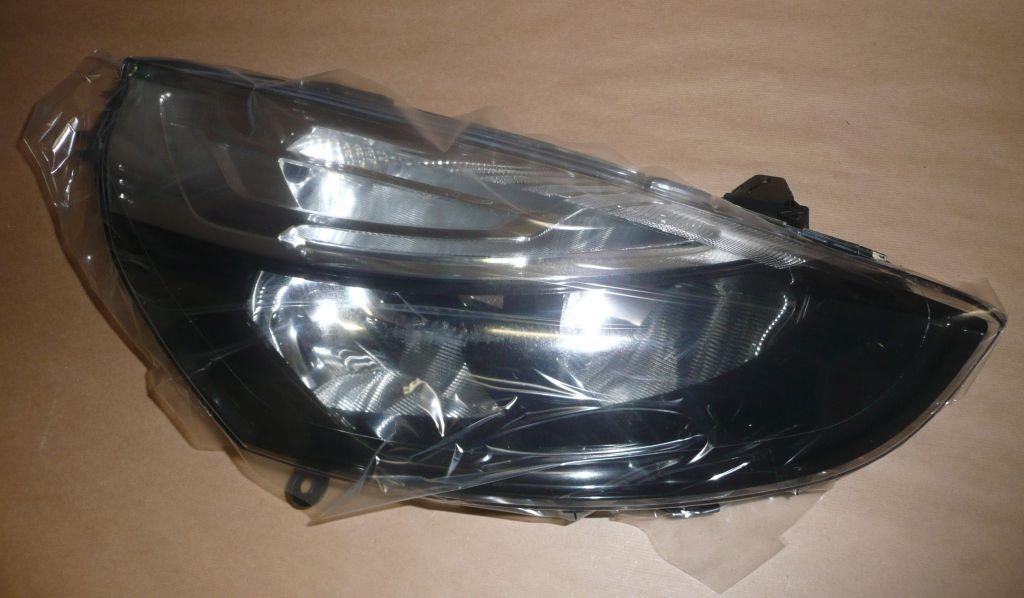 Renault 26 01 034 21R Headlight right 260103421R