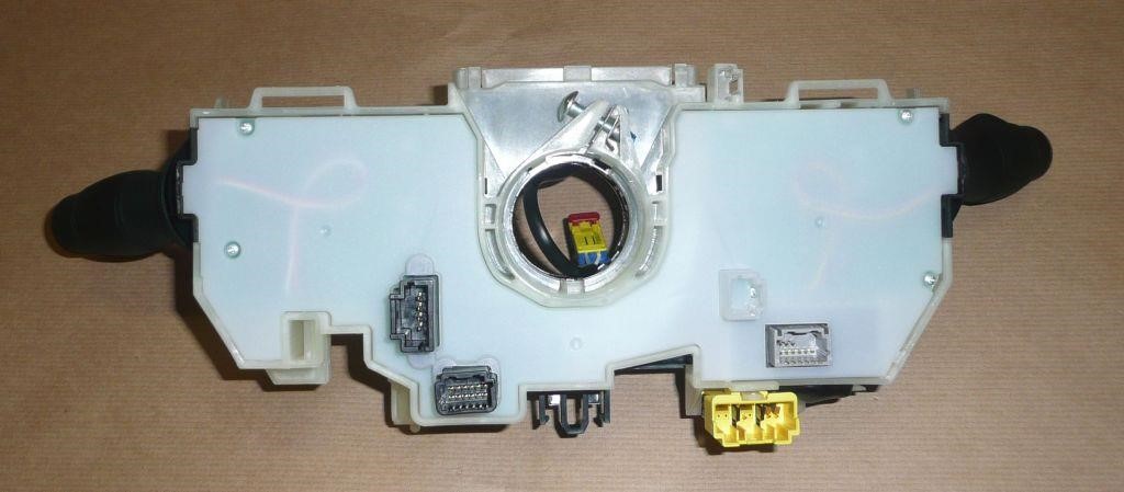 Buy Renault 25 56 700 35R at a low price in United Arab Emirates!