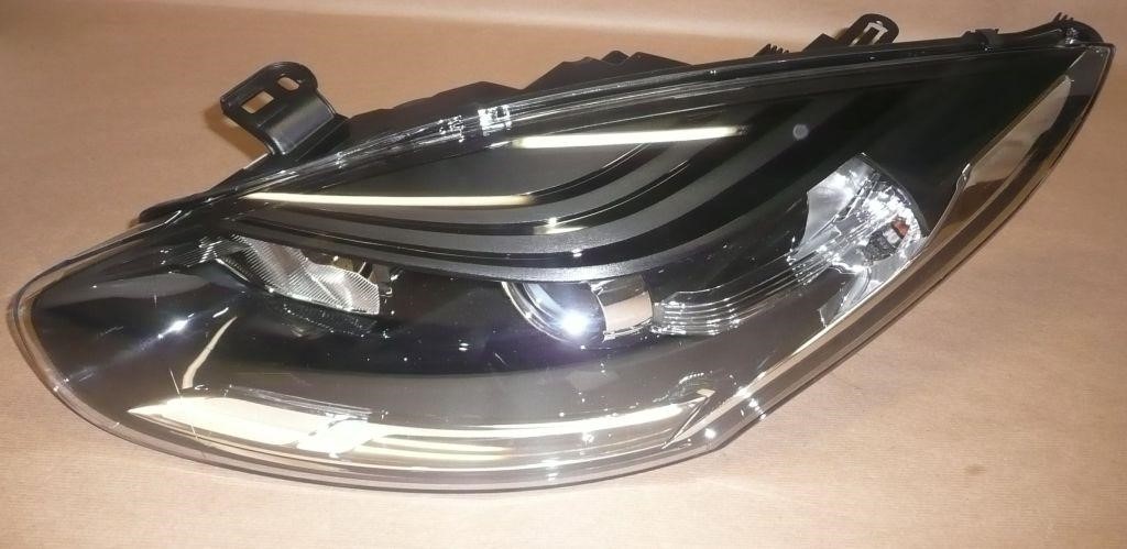 Renault 26 06 027 22R Headlamp 260602722R 260602722R Renault Headlamp