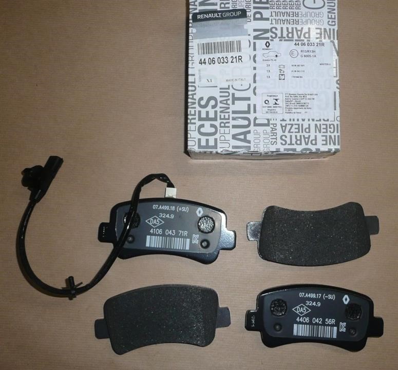 Disc brake pad set Renault 44 06 033 21R