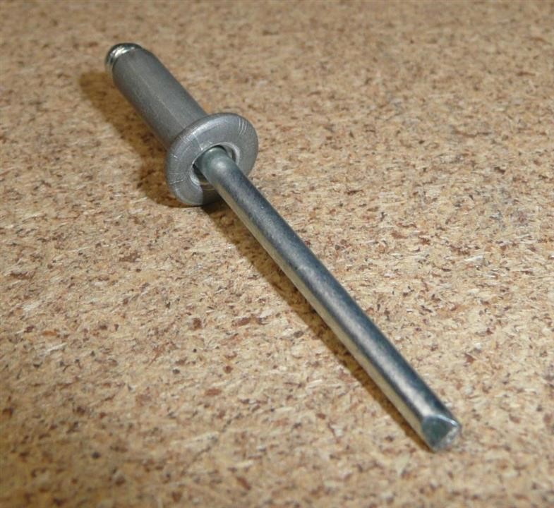 Rivet Citroen/Peugeot 16 095 472 80