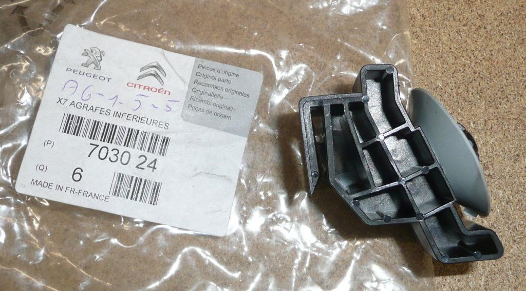 703024 Citroen/Peugeot Clip