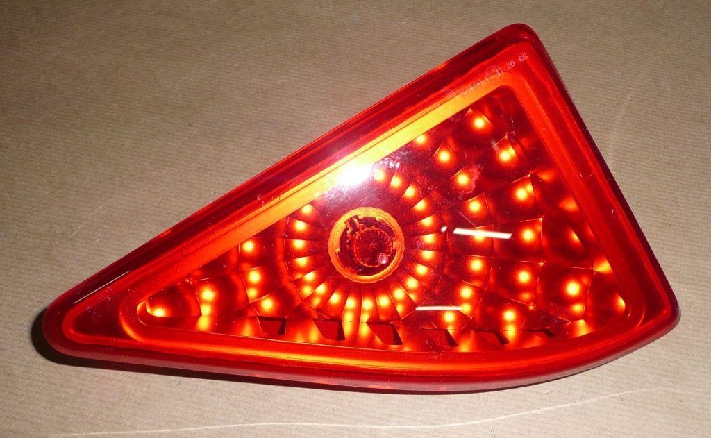 Buy Renault 265900021R – good price at EXIST.AE!
