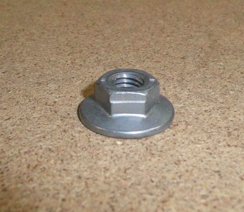 Nut Citroen/Peugeot 4503 33