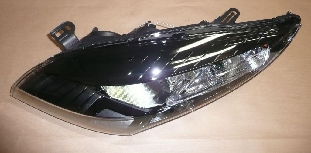 Headlamp Renault 26 06 025 45R