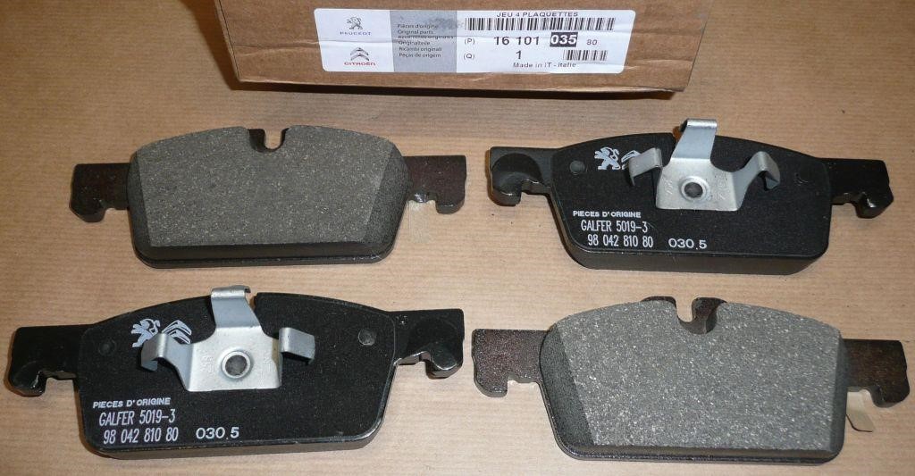 Citroen/Peugeot 16 101 035 80 Brake Pad Set, disc brake 1610103580