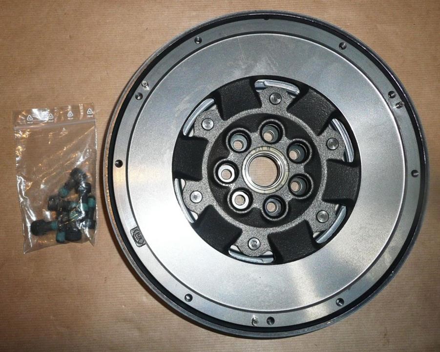 Flywheel Renault 77 01 475 946