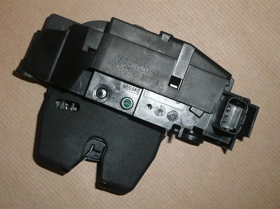 Door lock Citroen/Peugeot 98 047 620 80