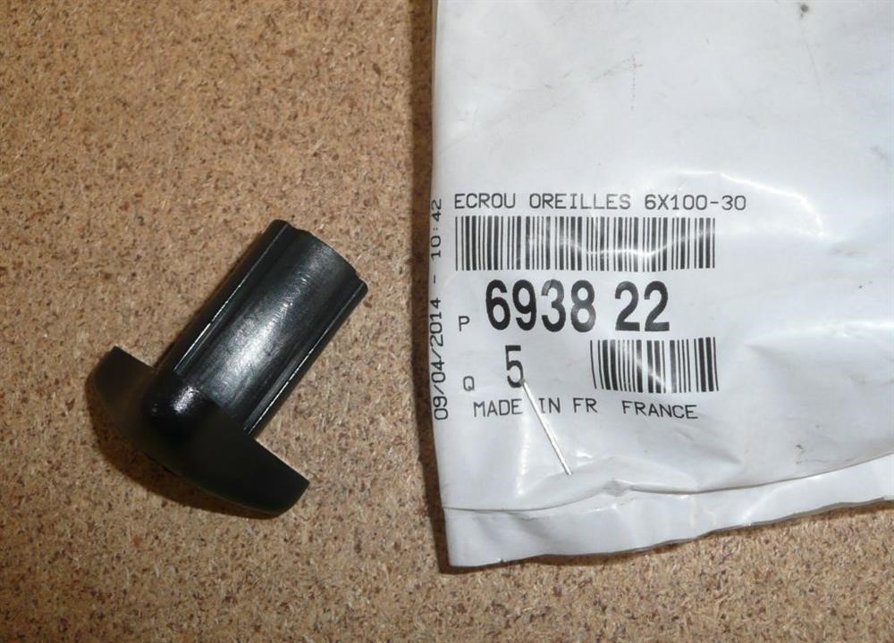 693822 Citroen/Peugeot Nut