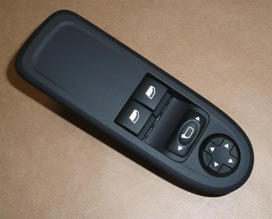 Citroen/Peugeot Auto part – price 596 PLN