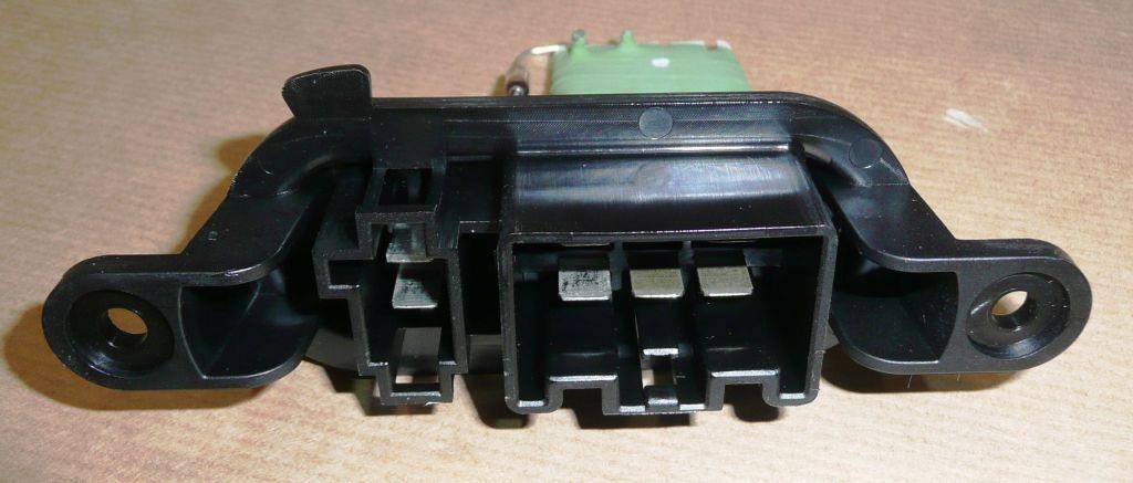 Resistor Renault 27 15 008 89R