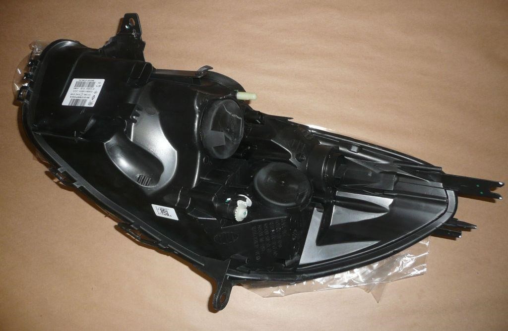 Headlamp Renault 26 01 031 27R