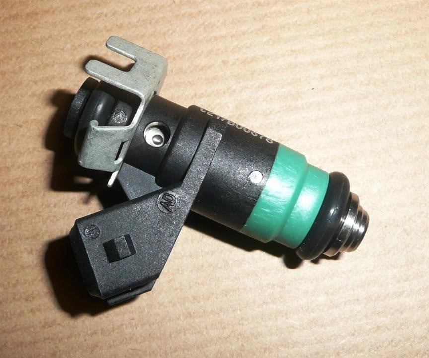 Injector fuel Renault 82 00 028 797