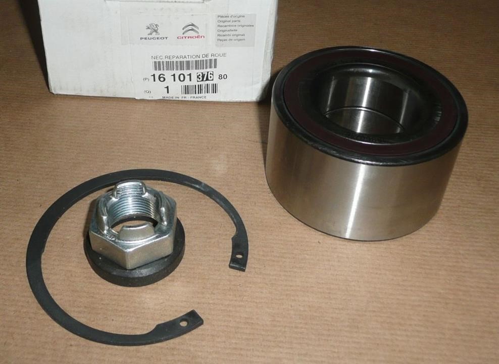 Citroen/Peugeot 16 101 376 80 Wheel bearing kit 1610137680