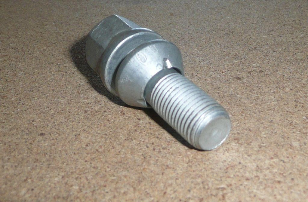 Bolt Citroen/Peugeot 5405 72