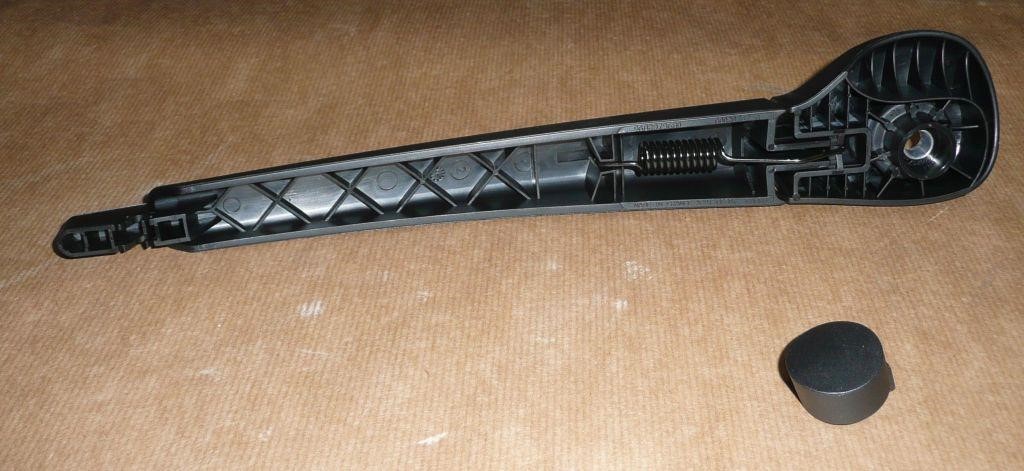 Citroen/Peugeot Wiper arm – price 137 PLN