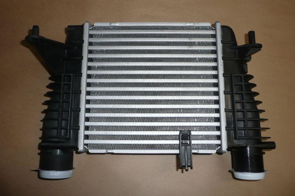 Intercooler, charger Renault 82 00 471 888