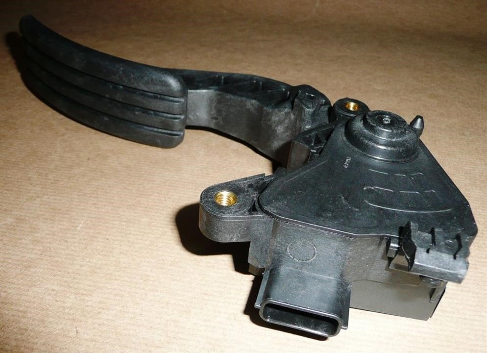 Buy Renault 180020023R – good price at EXIST.AE!