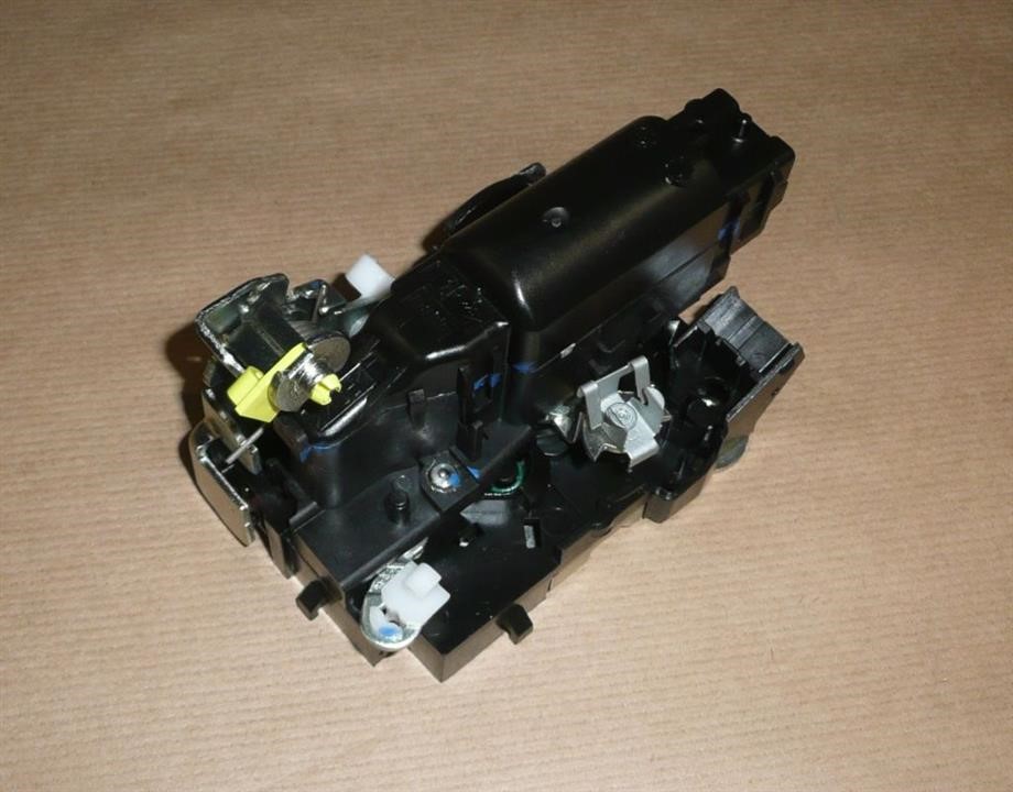 Renault Door lock – price 783 PLN