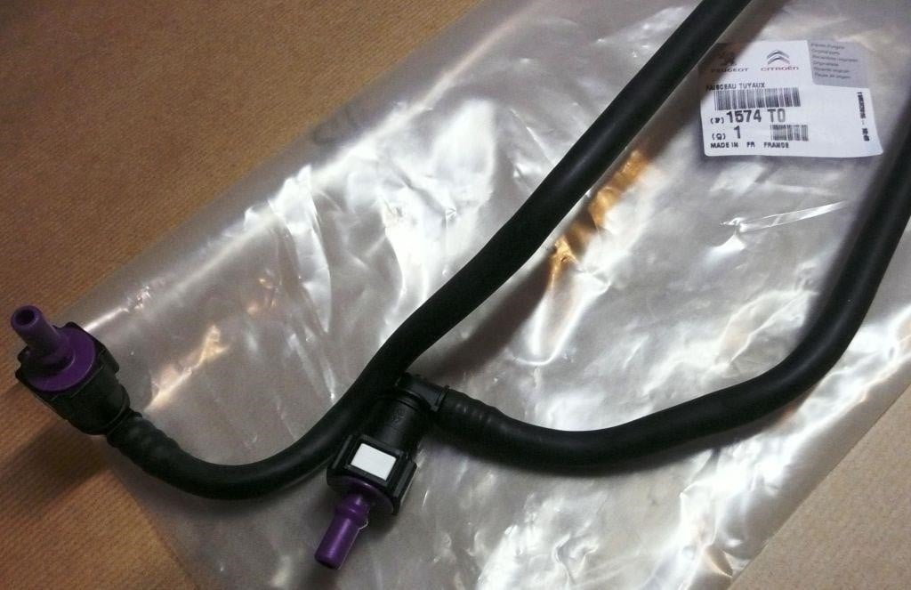 Pipe branch Citroen/Peugeot 1574 T0