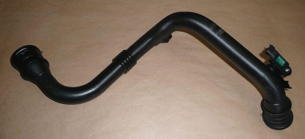 Intercooler pipe Renault 82 00 981 498