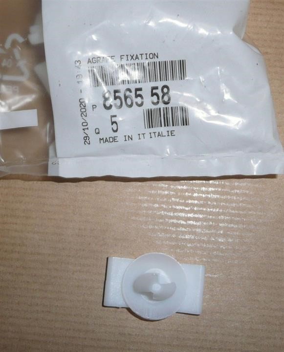856558 Citroen/Peugeot Clip