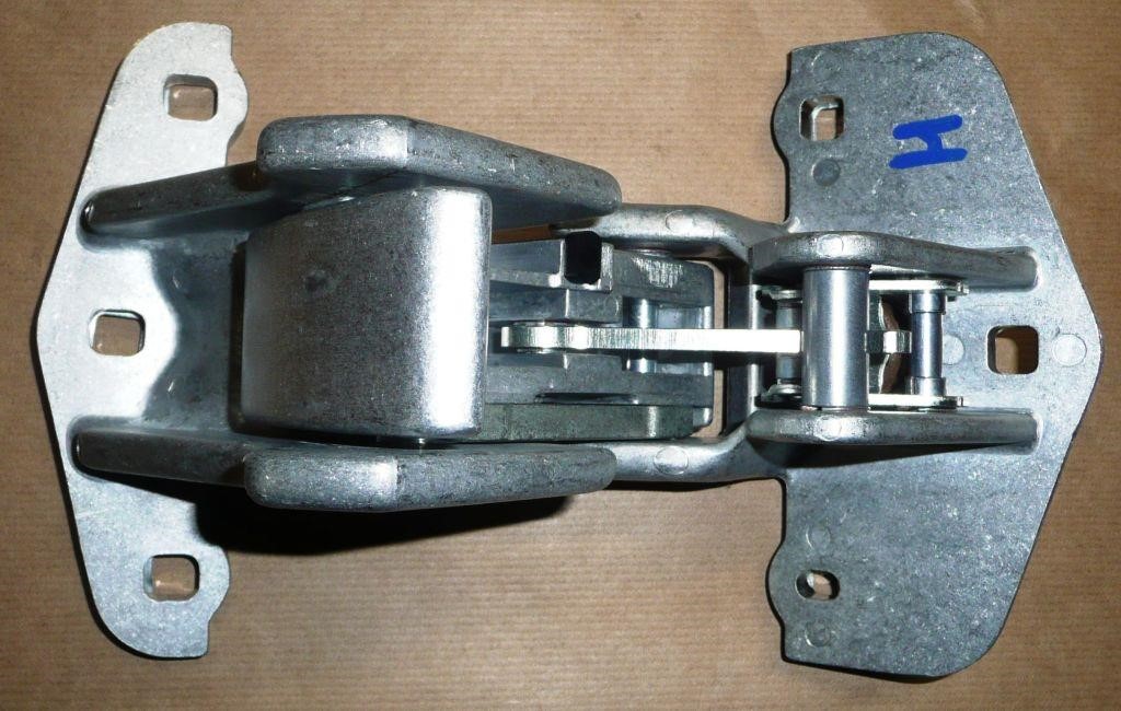Door hinge Renault 82 00 527 896