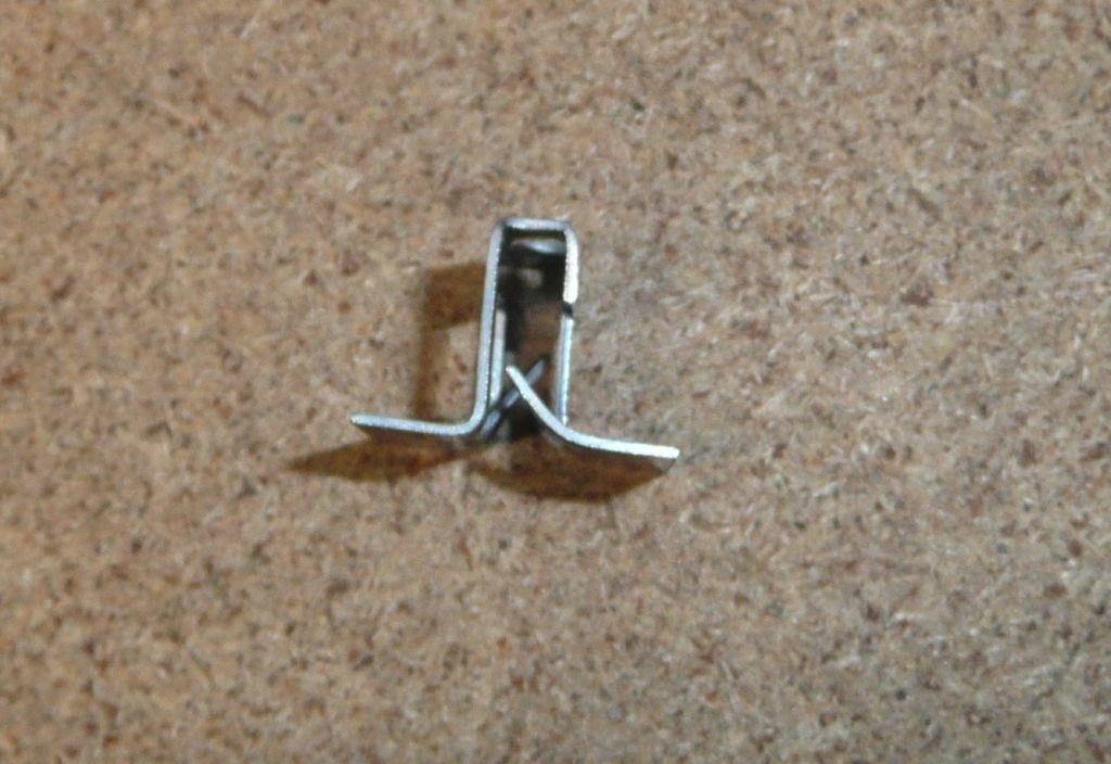 Clip Citroen/Peugeot 6992 C3