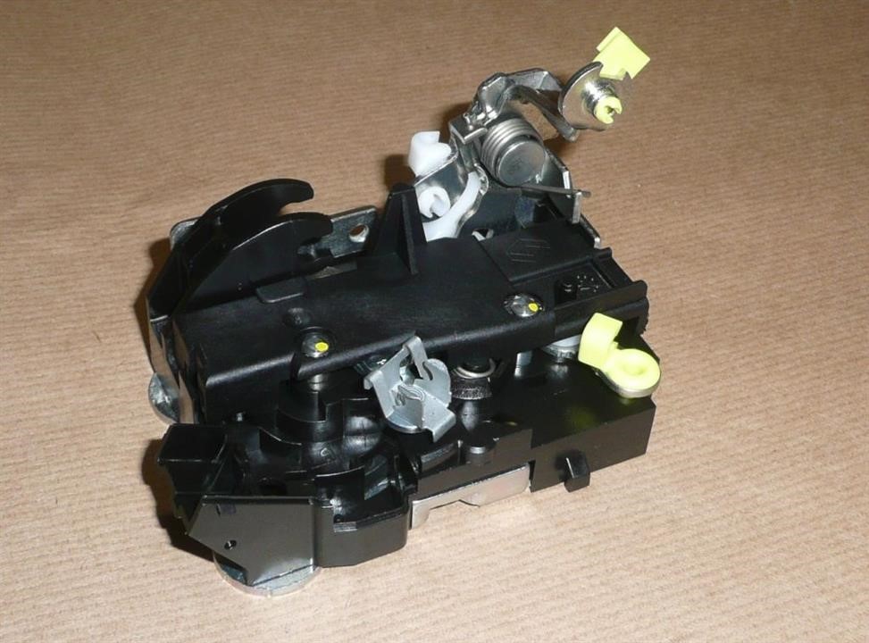 Buy Renault 82 00 147 151 at a low price in United Arab Emirates!