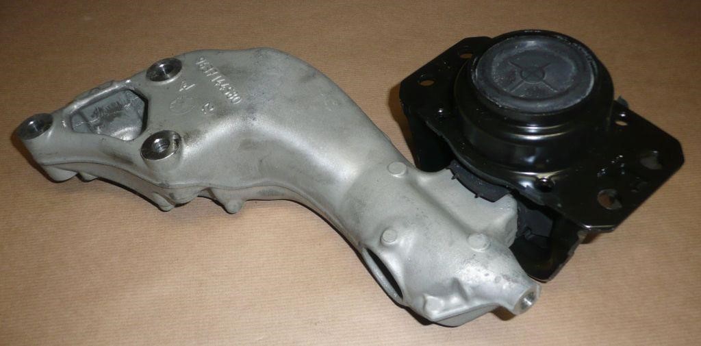 Buy Citroen/Peugeot 1839 89 at a low price in United Arab Emirates!