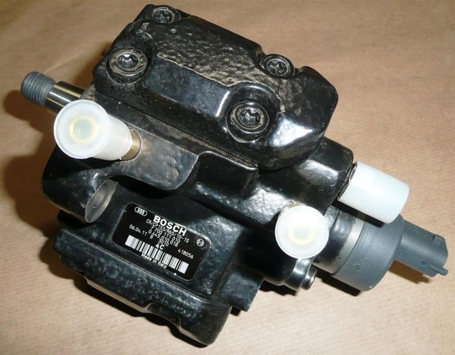 Fuel pump Renault 77 00 104 016